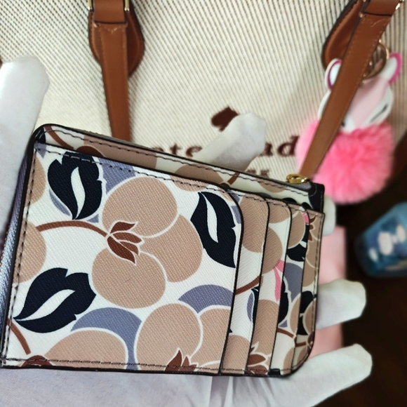 Kate Spade Large Ellie Tote in Warm Gingerbread Bundle - Picture 4 of 16